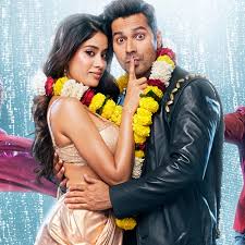 Sunny Sanskari Ki Tulsi Kumari Box Office Day 1: Janhvi Kapoor & Varun Dhawan Starrer Scores Big With ₹2.86 Crore Advance Booking, Holiday Boost Sets Stage For Double-Digit Opening! 111 Varun Dhawan & Janhvi Kapoor in Sunny Sanskari Ki Tulsi Kumari Romantic Scene